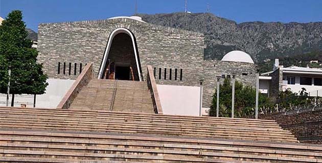 L’église Notre-Dame des Victoires dans le quartier de Lupino : une des nombreuses réalisations de Louis de Casabianca