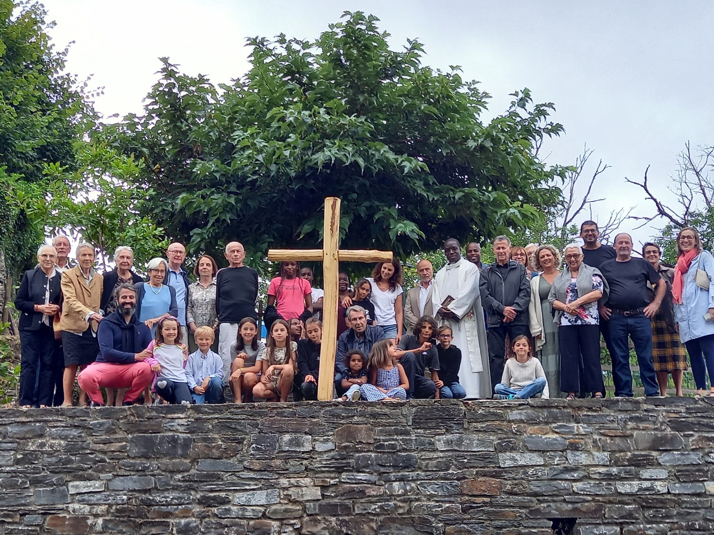 Felce : bénédiction de la nouvelle croix de Milaria