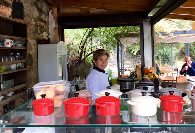 Il y a 4 ans, Frédérique a ouvert son restaurant à Lunghignano