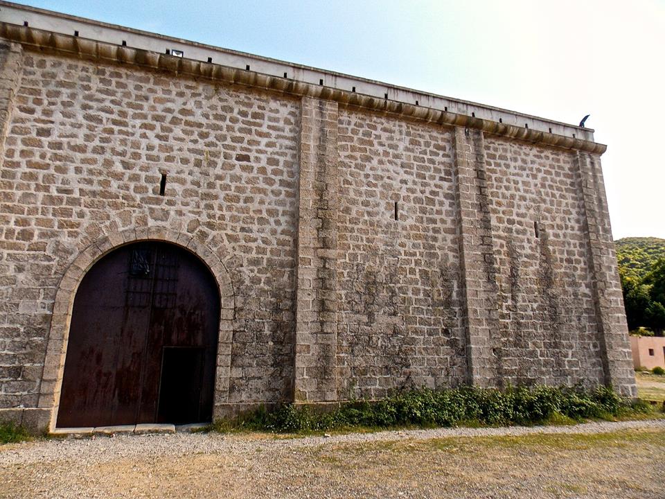 Tempête artistique au pénitentier de Coti-Chiavari