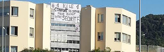 "Ici le confort de certains passe avant votre sécurité" : Un message explicite sur la façade des locaux du Sdis2A