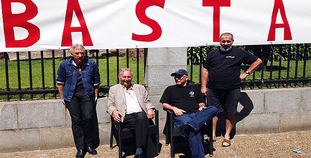 Jean-Paul Poletti et Jacques Fieschi devant la préfecture  « Il faut arrêter cette répression… »