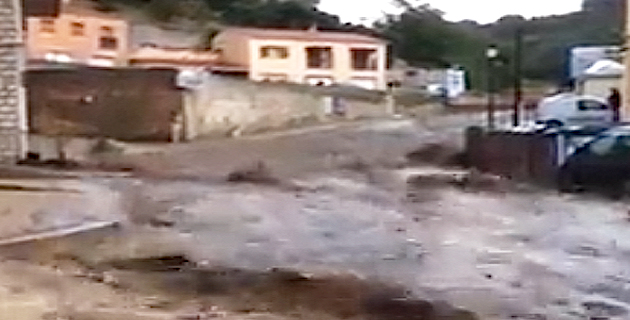 Violent orage sur Sartène : Les rues de la ville transformées en torrents