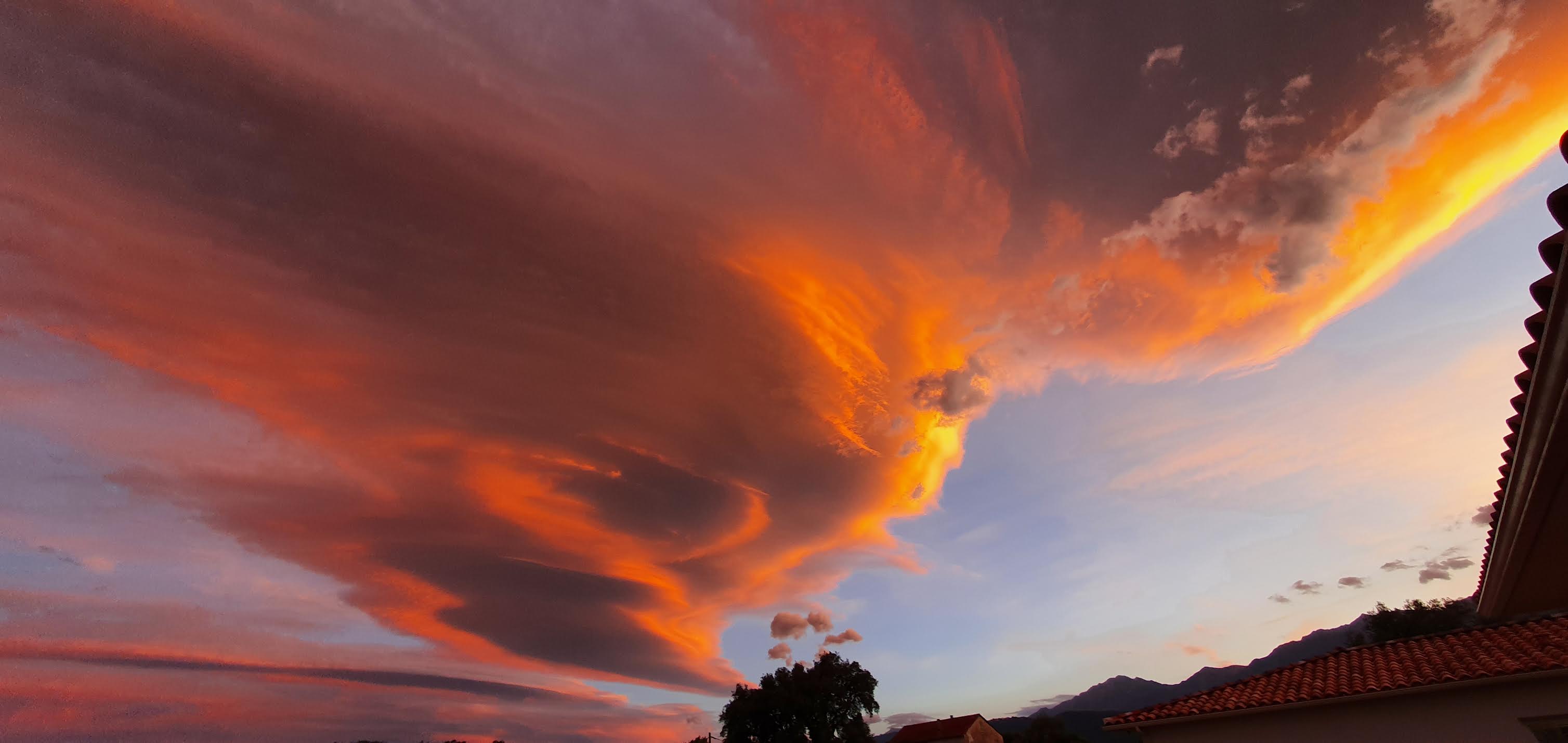 Couverture nuageuse à Ghisonaccia (tototsr)