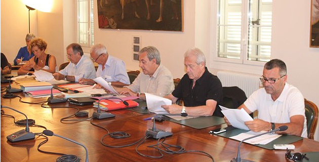 Conseil municipal de Calvi : Une séance-marathon menée au pas de charge