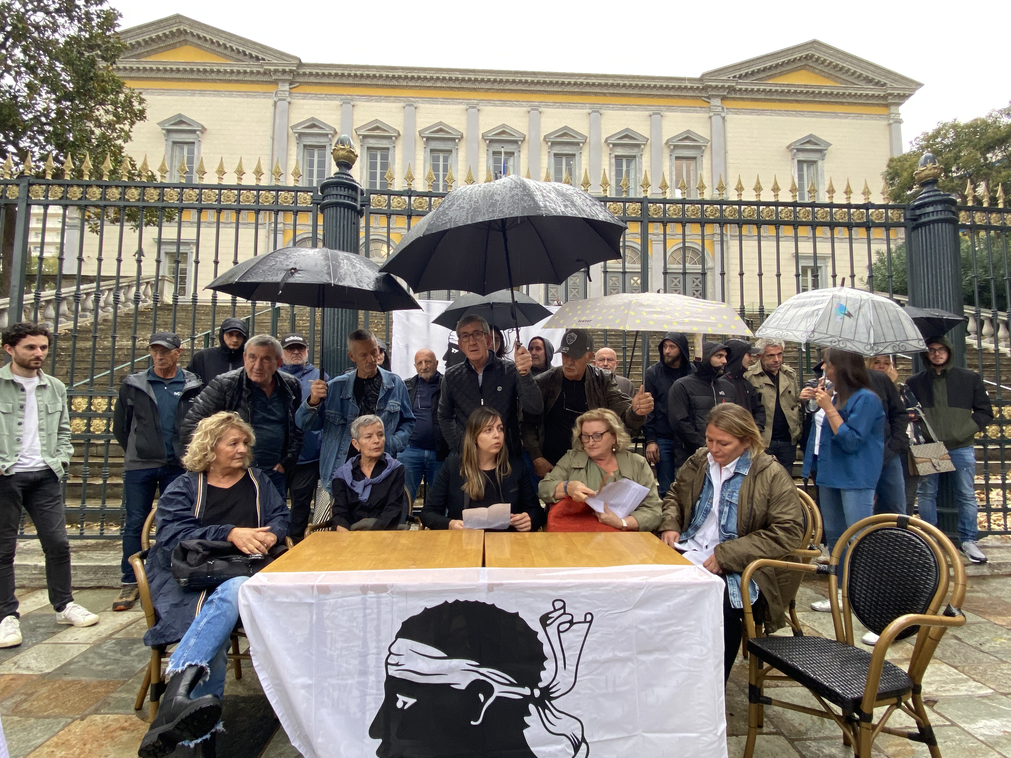 La conférence de presse de ce vendredi 30 septembre devant le Palais de Justice de Bastia