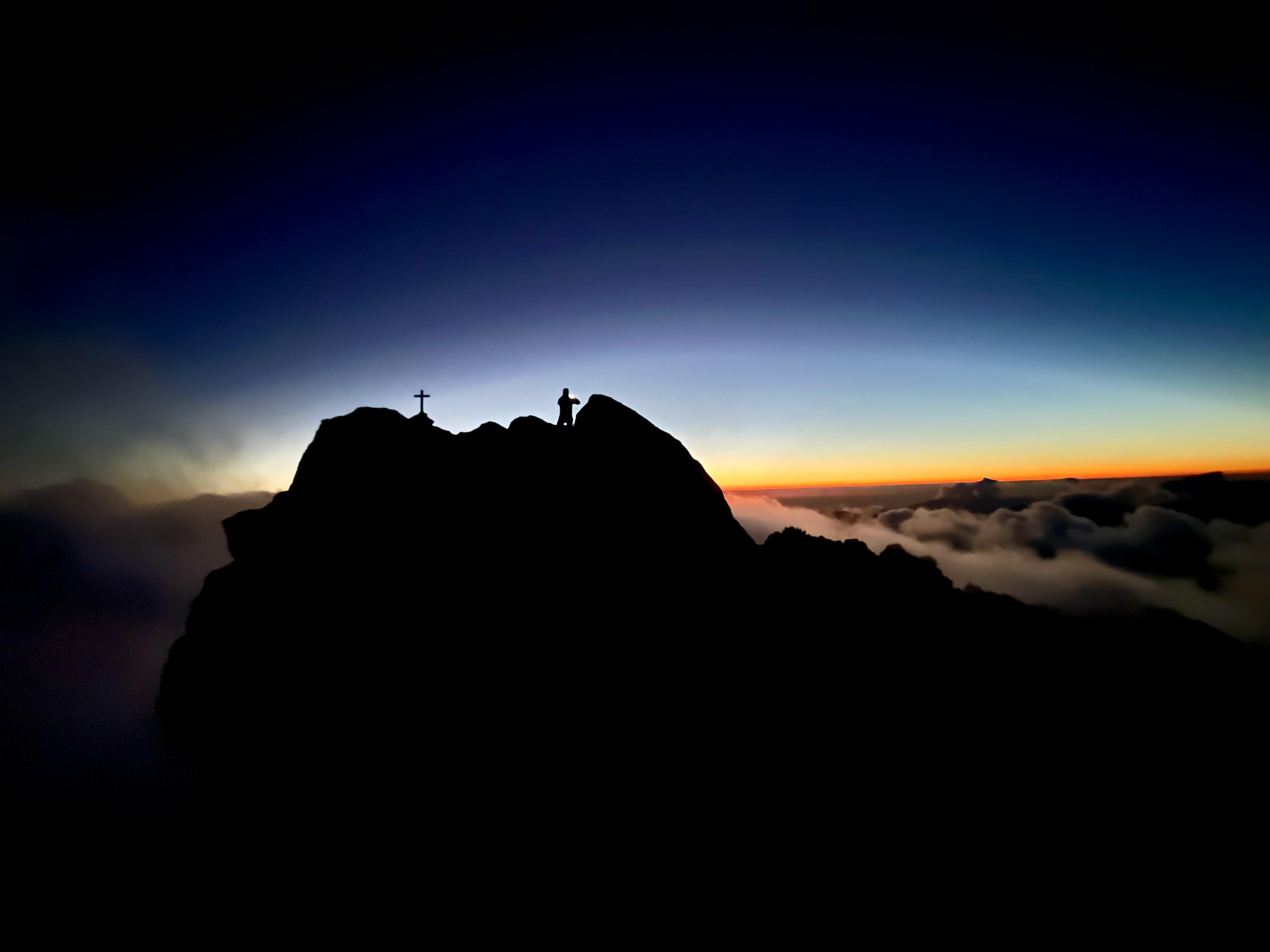 La photo du jour : un soir sur le Monte Rotondu