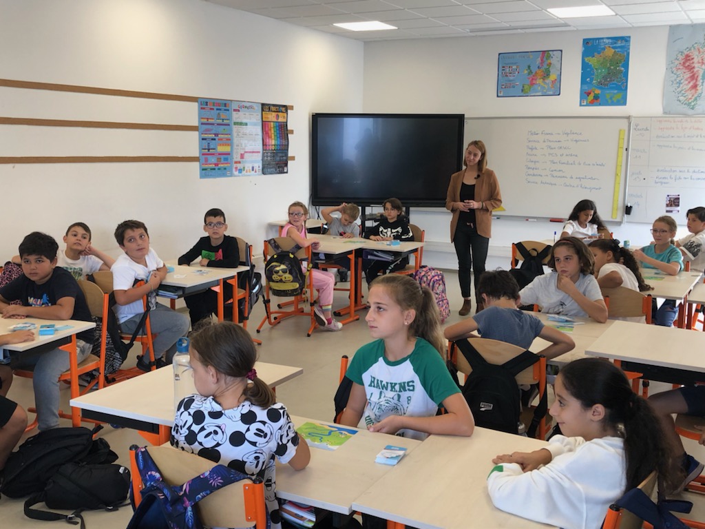 Une partie des élèves de l'école primaire Simone Veil d'Ajaccio