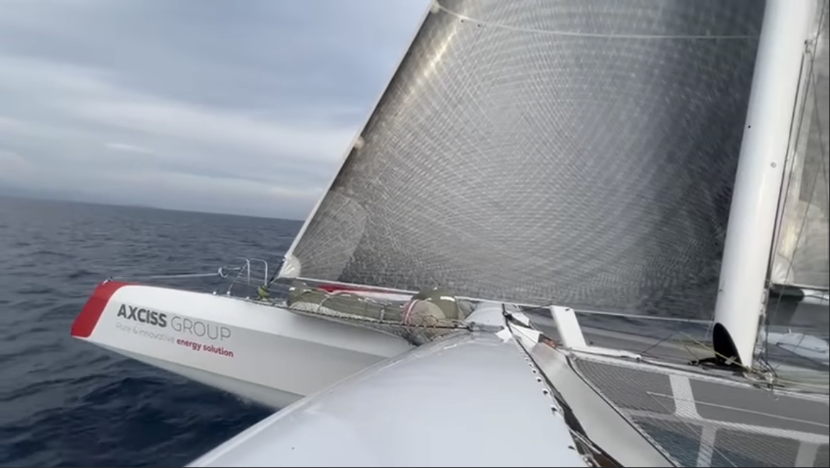 Tour de Corse LV Overseas à la voile Victoire du trimaran Axciss Group