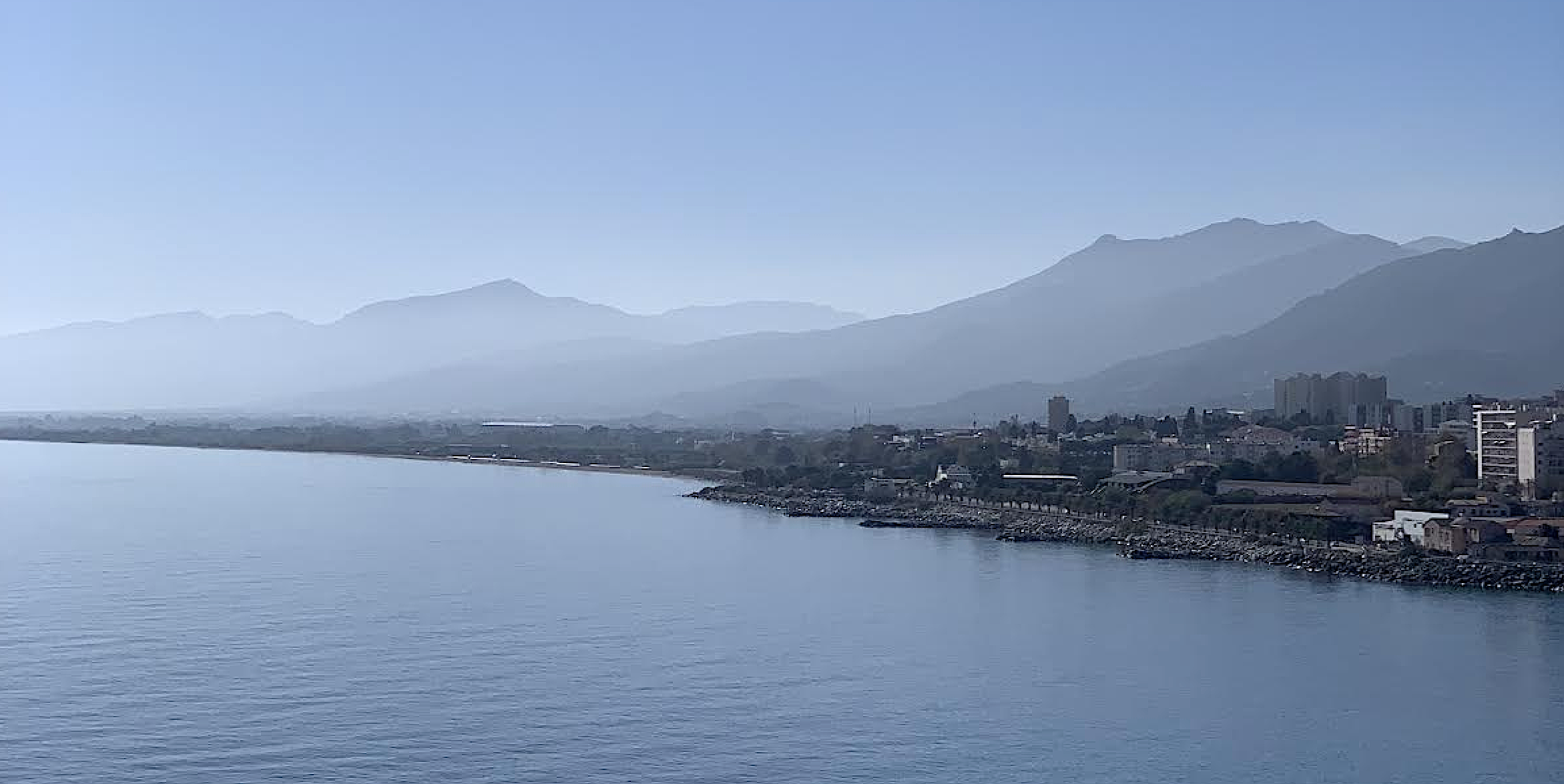 Fin de matinée le 30 octobre à Bastia (Laurence Calligar)