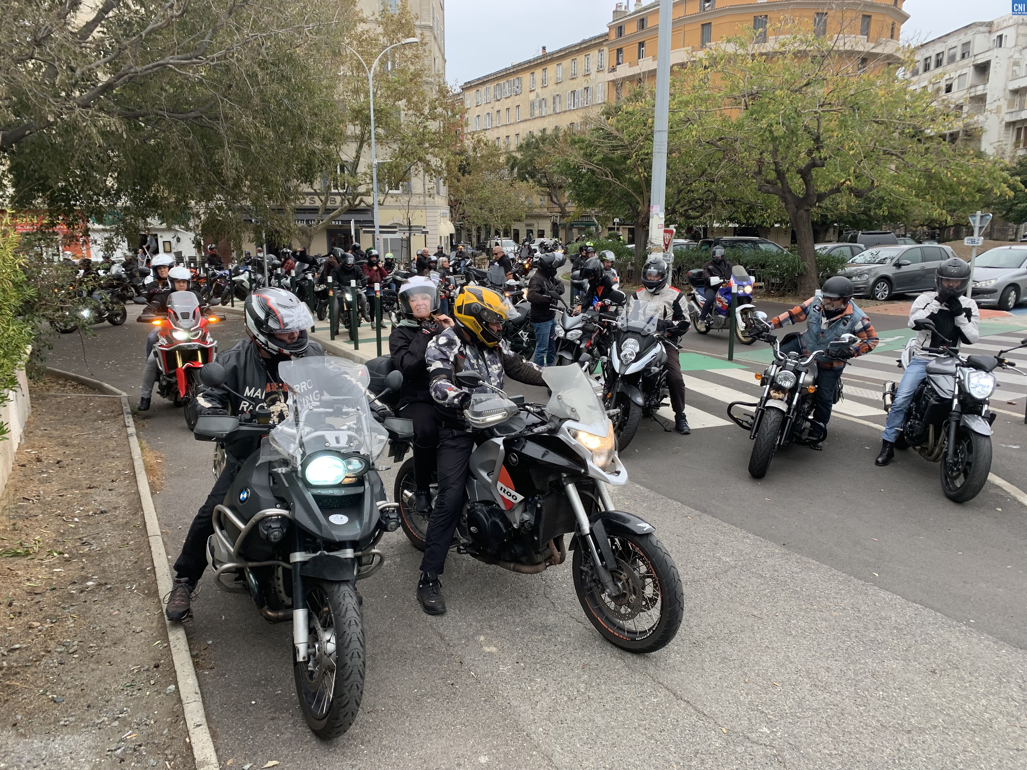 Plusieurs centaines de motards ont manifesté leur colère samedi à Bastia