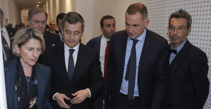 Le ministre de l’Intérieur, Gérald Darmanin, en mars dernier à la Collectivité de Corse à Aaicciu, entouré de la Présidente de l’Assemblée de Corse, Nanette Maupertuis, et du président du Conseil exécutif de la Collectivité de Corse, Gilles Simeoni.