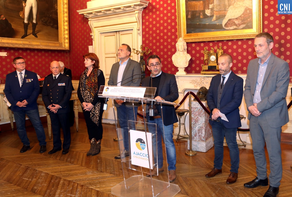 Une médaille pour Jacky Santoni, président fondateur de la Protection Civile de Corse