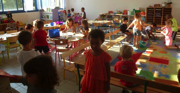 Les classes de maternelle.