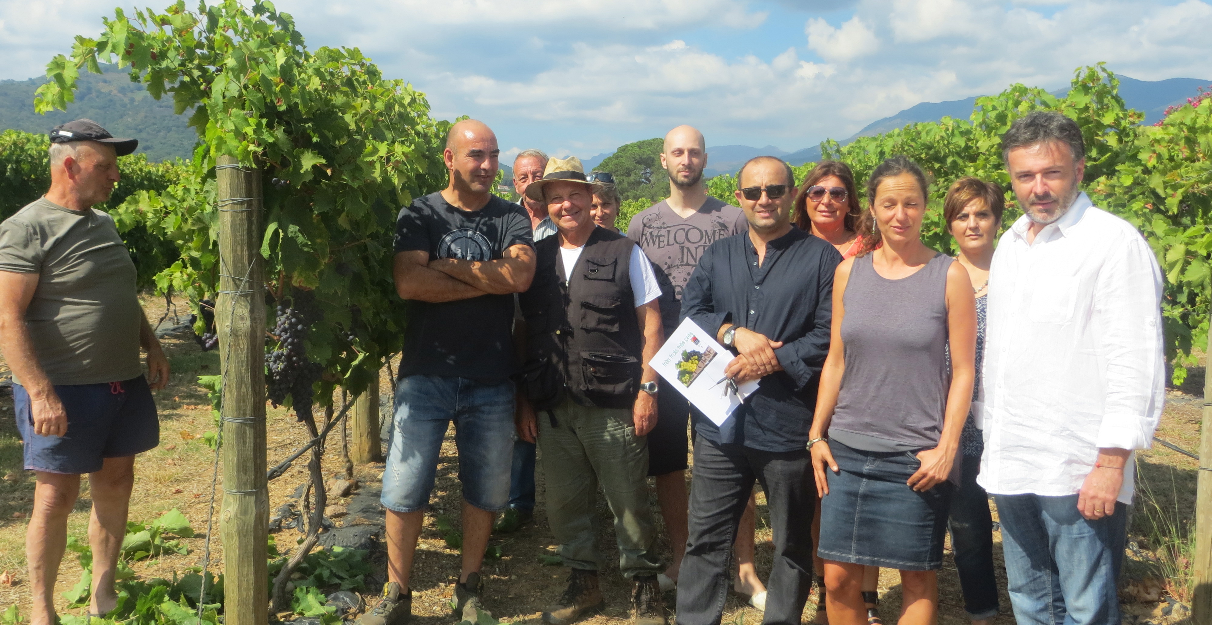 Jean-Louis Luciani, président de l’ODARC, Marie-Pierre Bianchini, Stéphanie Scavino, Jean-Jacques Fieschi, Charles Orlanducci, Félix Vannucci, Sébastien, Nicolas et Pasquin Luciani-Giamarchi et Benoit Bruzi, maire de la commune.