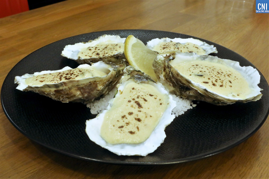 Les huîtres chaudes au sabayon façon nustrale du Chef Lambert (Photo : Michel Luccioni)