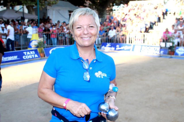 Un poème en hommage à Henri Salvador au "Paoli" de pétanque de L'Ile-Rousse