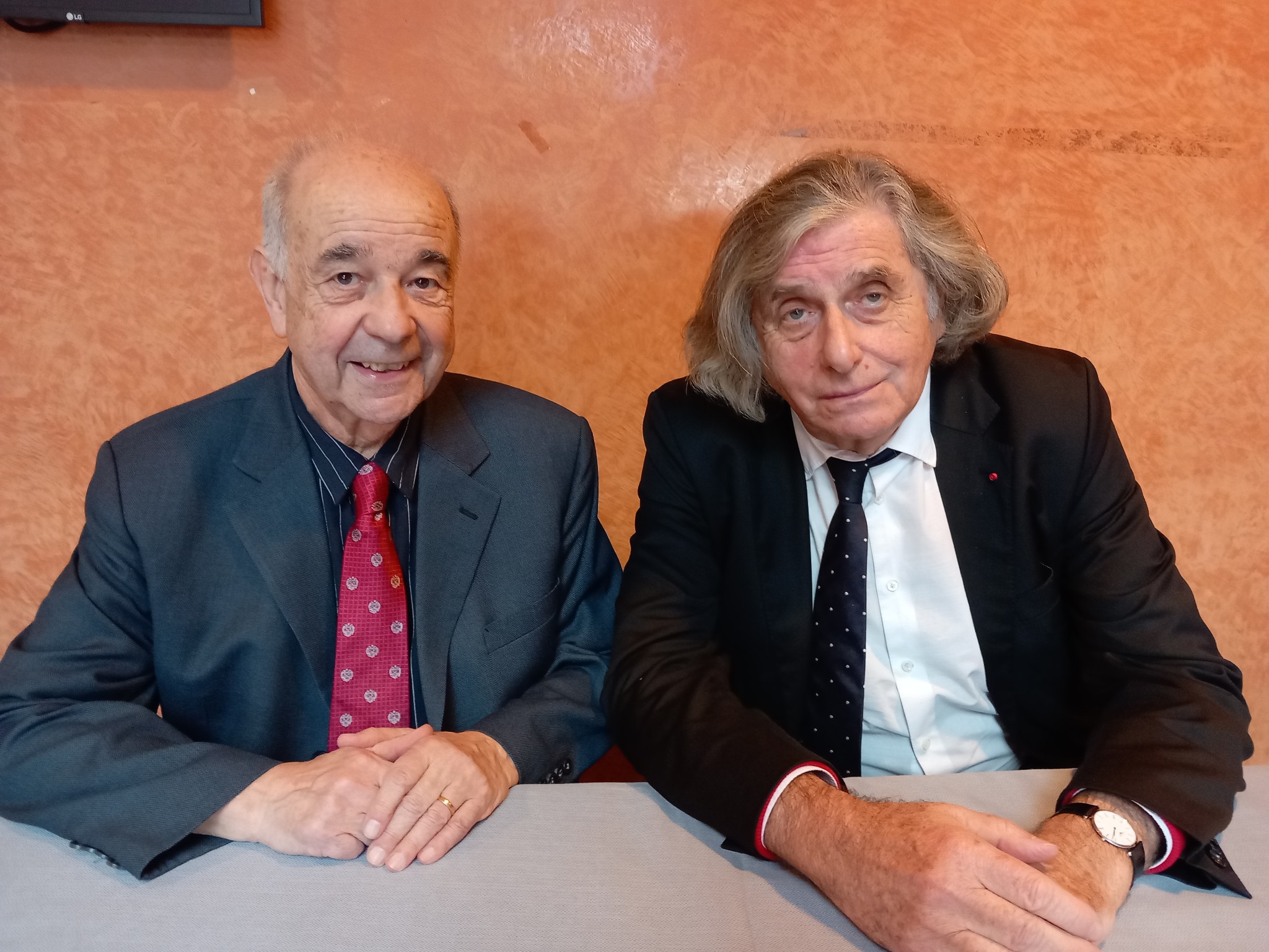Antoine-Jean Giuseppi, président délégué du CROEC de Corse, et Jean-Pierre Cossin, conseiller maître honoraire à la Cour des comptes et membre du Comité de l'abus de droit.
