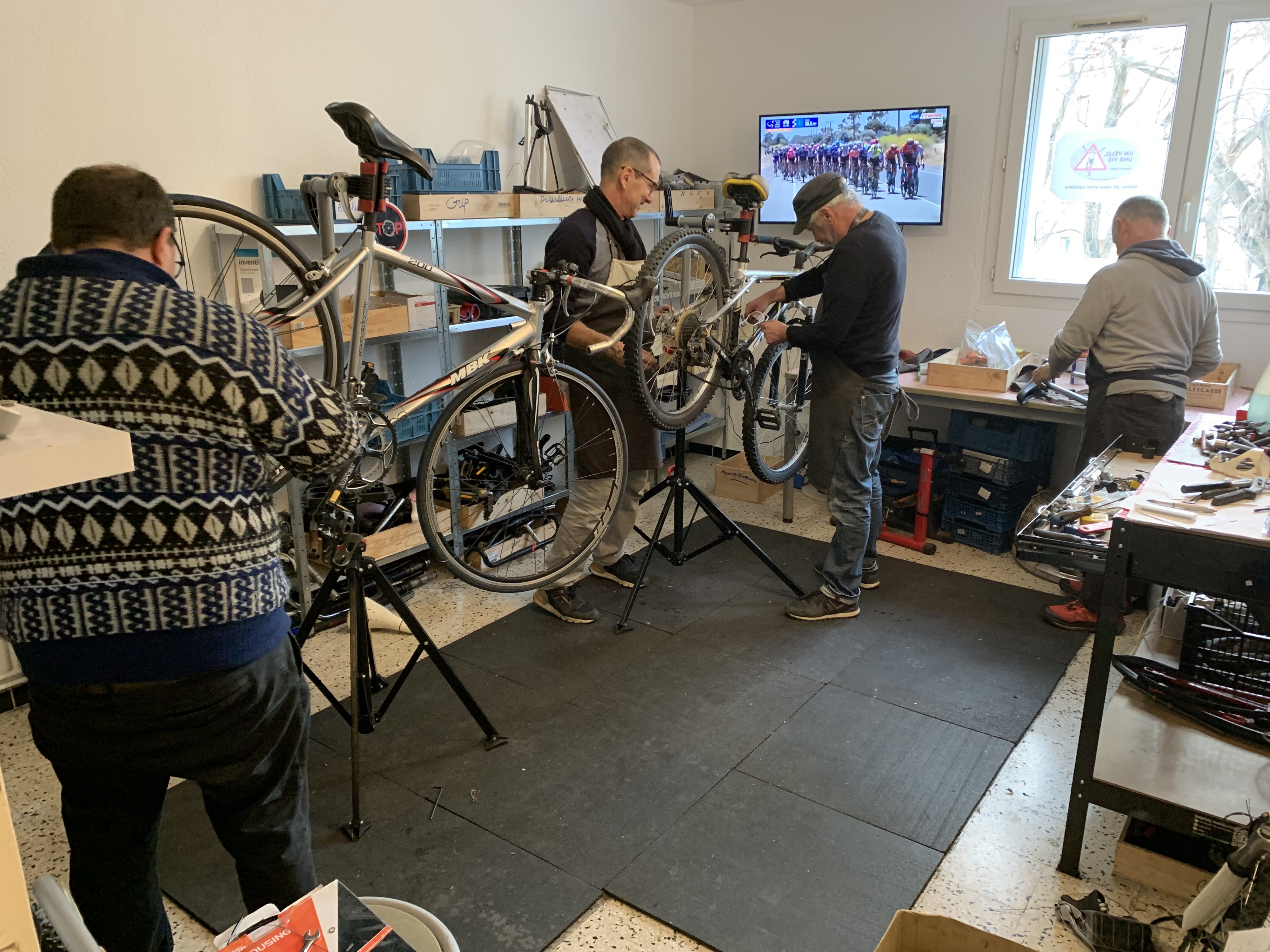 L'atelier de réparation vélo.