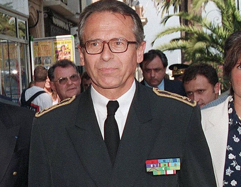 ARCHIVES. Le préfet de Corse Claude Erignac assassiné à Ajaccio en février 1998. AFP