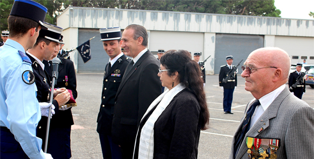 Bastia : Les insignes de la Réserve citoyenne à Ange-Pierre Vivoni