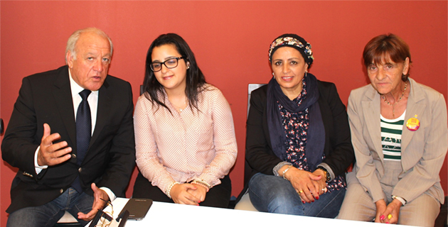 Louis-Antoine Coque, Mouna, sa mère et Francine Bozzi.