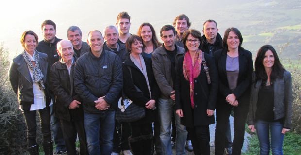 Le maire, Joseph Pucci, entouré de son Conseil municipal.