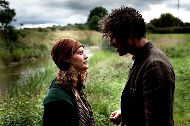 Les relations humaines, celles de Jimmy Gralton avec sa mère ou encore son amour perdu et retrouvé, sont particulièrement convaincantes et justes dans leur interprétation, dans ce film tiré d'une "histoire vraie". (DR)