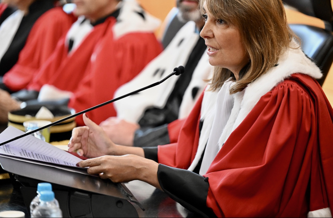 DOSSIER H l ne Davo Une Magistrate Chevronn e La T te De La Cour D dossier-h-l-ne-davo-une-magistrate-chevronn-e-la-t-te-de-la-cour-d