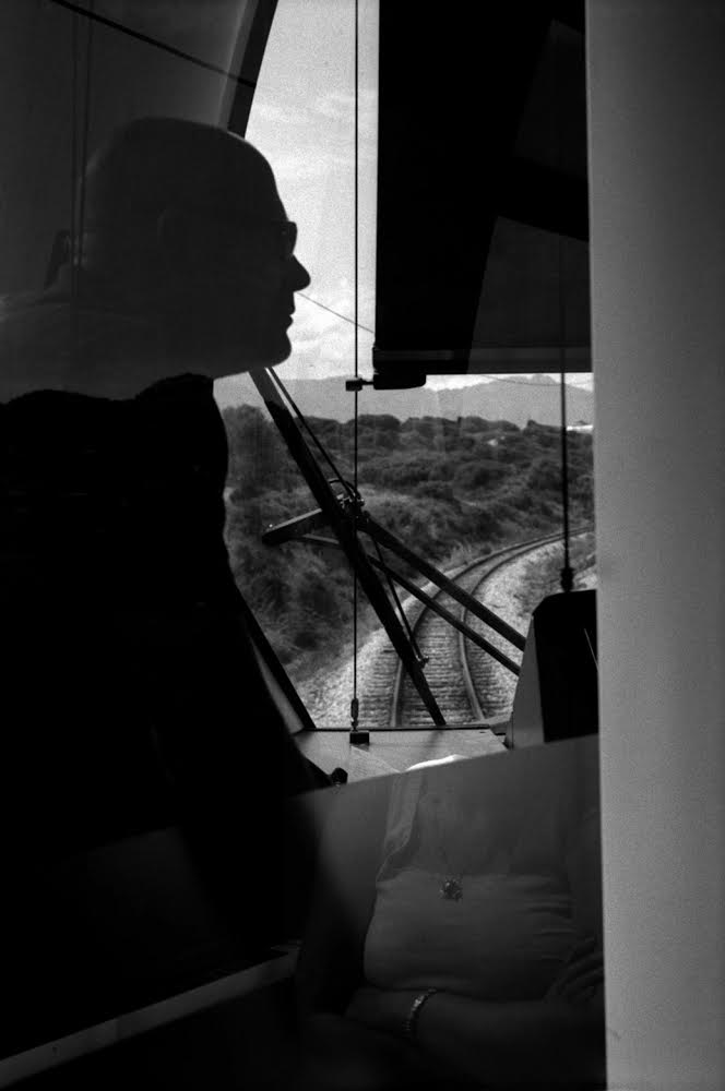 PRES DE CALVI, extrait de la série "Le train du coeur" 2013 - Collection du Centre Méditerranéen de la Photographie. Jane Evelyn Atwood