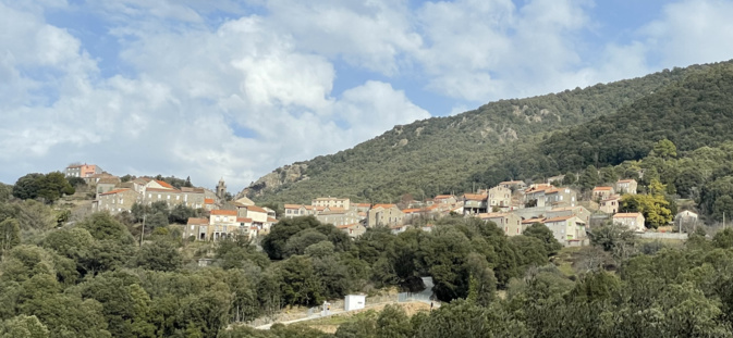 Le village d'Olivse (Photo Thomas Peydro)