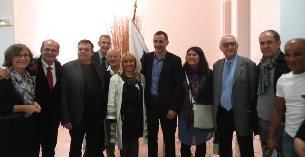 Georges Corm et Gilles Simeoni, entourés de Michèle Corotti, Christophe Bourseiller, Volker Schlondorff et les conseillers municipaux : Philippe Peretti, Emmanuelle de Gentili, Michel Castellani et Mattea Lacave.