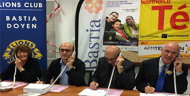 Une bénévole, Philippe Segond, Jean-Louis Giamarchi et Daniel Leca : le 3637 est ouvert à Bastia