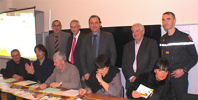 Jean-Pierre Giordani, Xavier Poli et François Tatti avec les représentants des producteurs de biodéchets