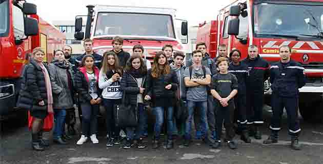 Les 3èmes DP6 à la rencontre des pompiers ile-roussiens