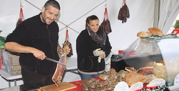 Un marché de Noël sous chapiteau à Calvi