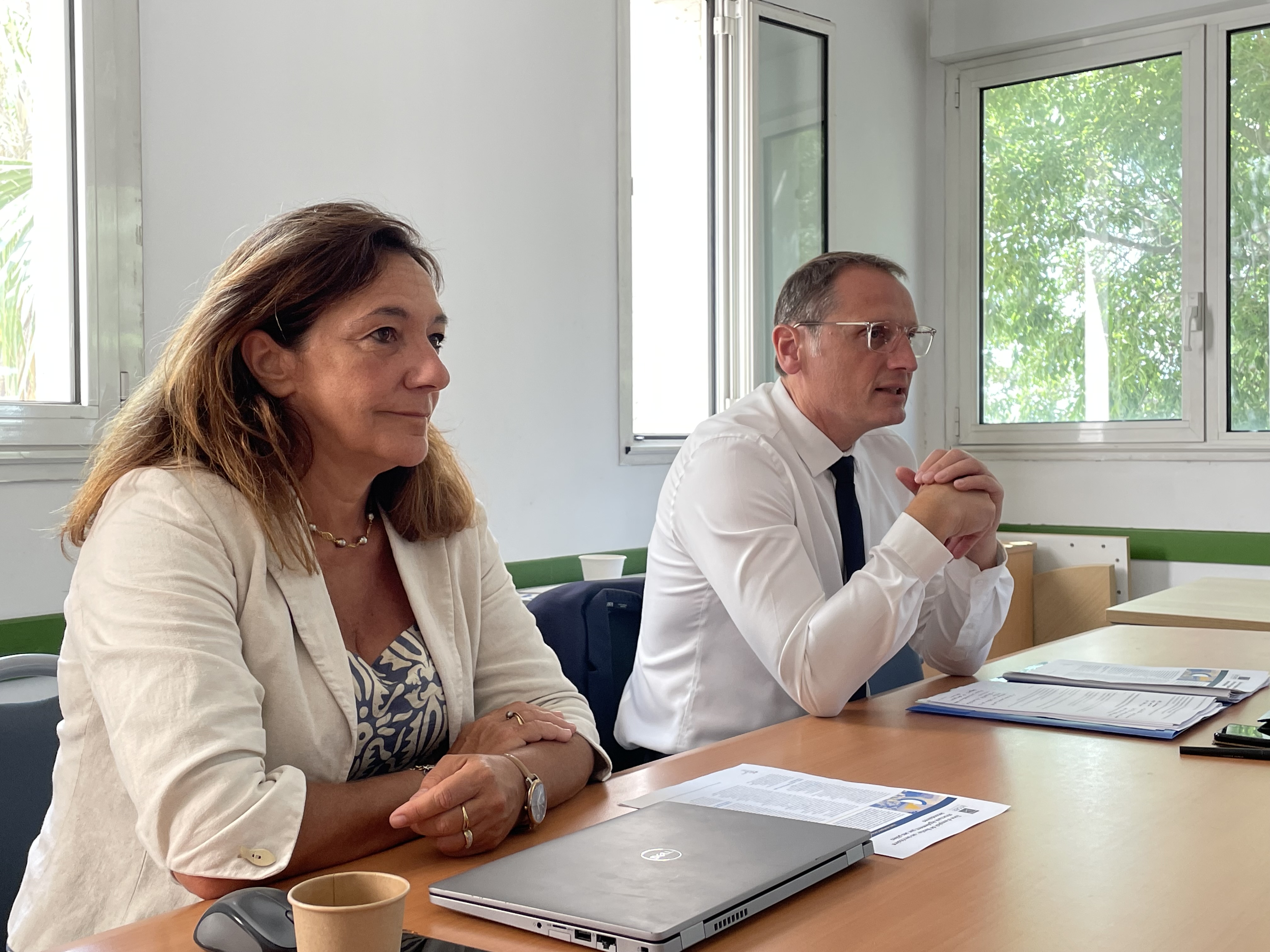 Véronique Daudin, la directrice régionale de l'Insee, et Michel Prosic, le préfet de Haute-Corse, dévoilent le rapport de l'Insee sur la zone d'emploi de Bastia.