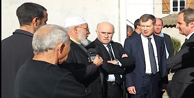 Christophe Mirmand, préfet de Corse et Alain Rousseau, préfet de Haute-Corse se sont rendus à Ghisonaccia en début d'après-midi de samedi (Préfecture 2B)