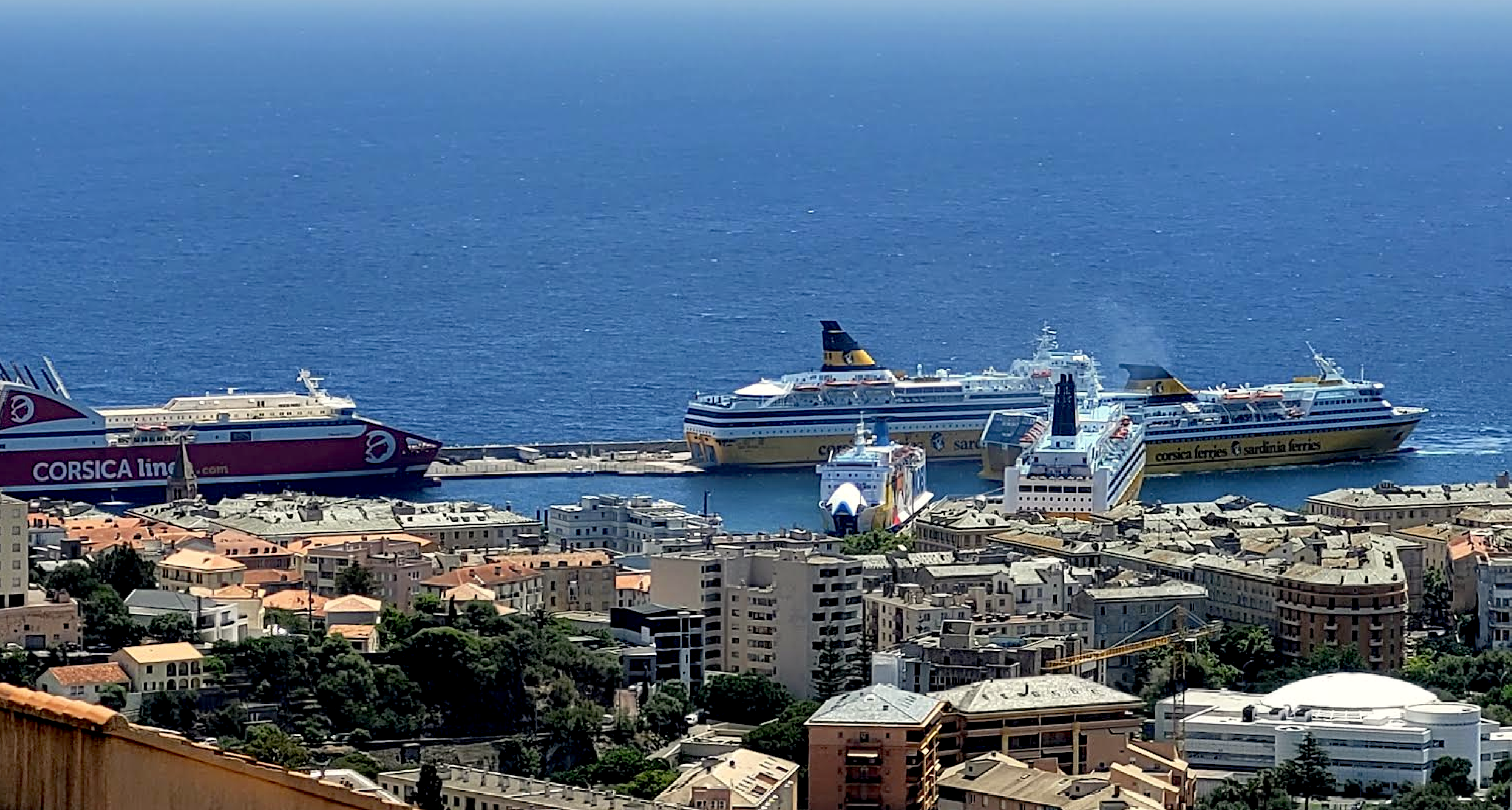 Le port de Bastia est le premier port de Méditérranée en terme de passagers. (Photo Marie-Jo Costa)