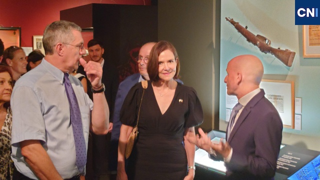 Le vernissage de l'exposition a eu lieu vendredi soir en présence de l'ambassadrice des Etats-Unis en France (Photo Alexandre Ugolini)
