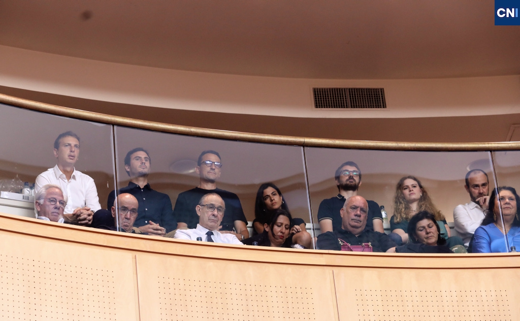 Le public dans les tribunes. Photo Michel Luccioni.