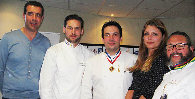 Paul Pierinelli, sa collaboratrice Marianne Tomi et les membres du jury lors de la finale de Haute-Corse remportée par Yvon Péron