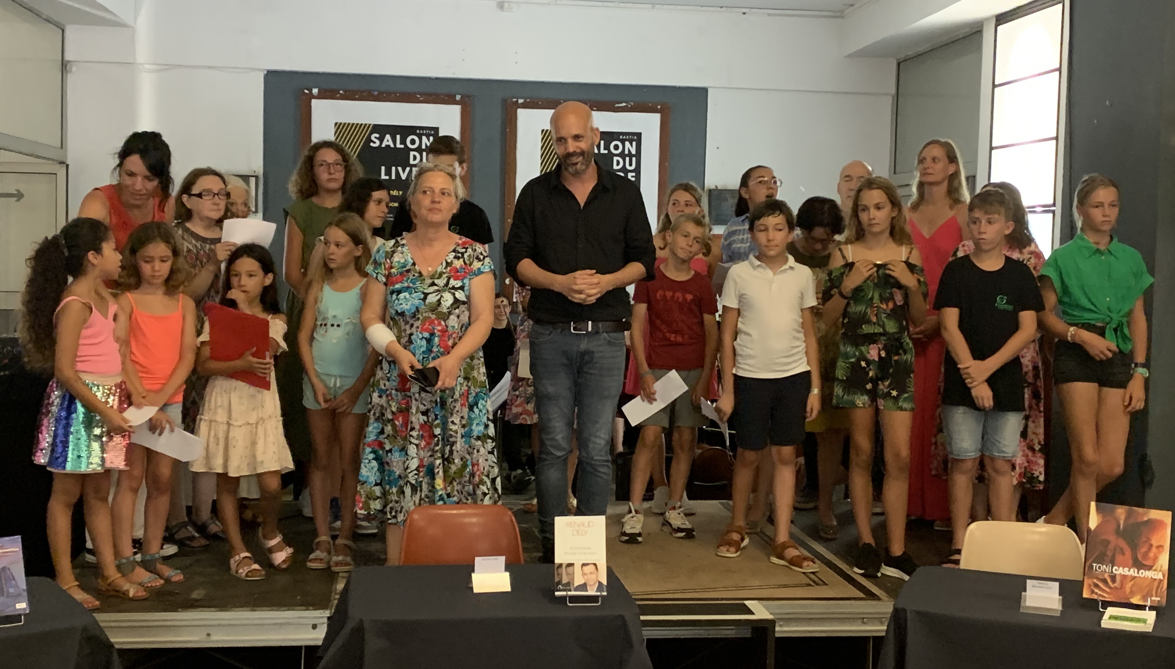 Christophe Di Caro et le Conservatoire de musique Henri Tomasi ont ouvert ce mardi le 1er Salon du livre de Bastia.