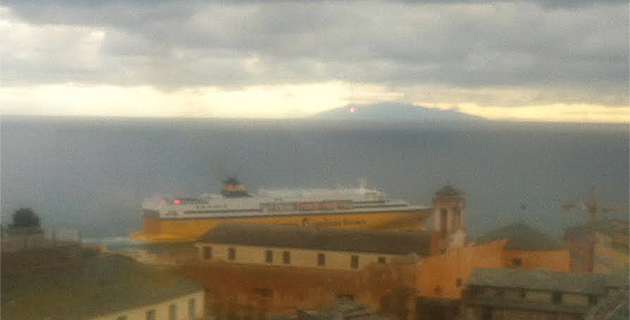 Bastia : Le bateau jaune était… bleu !