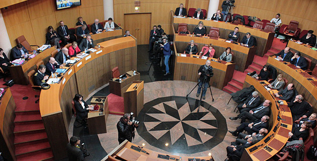 Collectivité unique mode Cazeneuve : Les réactions des élus