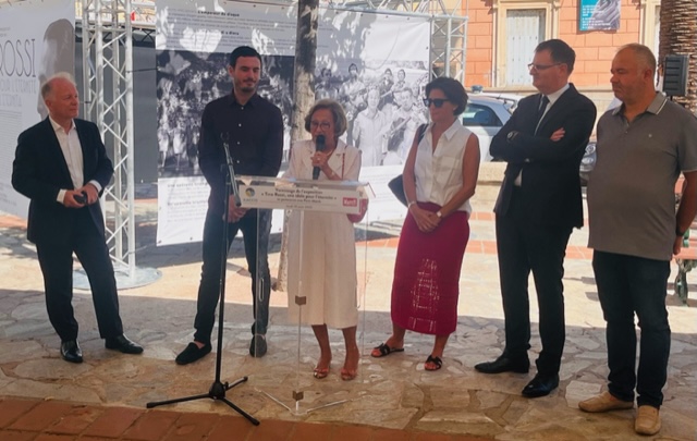 De nombreux élus de la Ville d'Ajaccio étaient présents à l'inauguration de l'exposition photographique