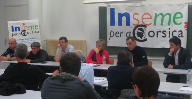 Le bureau d'Inseme per a Corsica autour de son leader, Gilles Simeoni, et de son porte-parole, Jean-Félix Acquaviva.