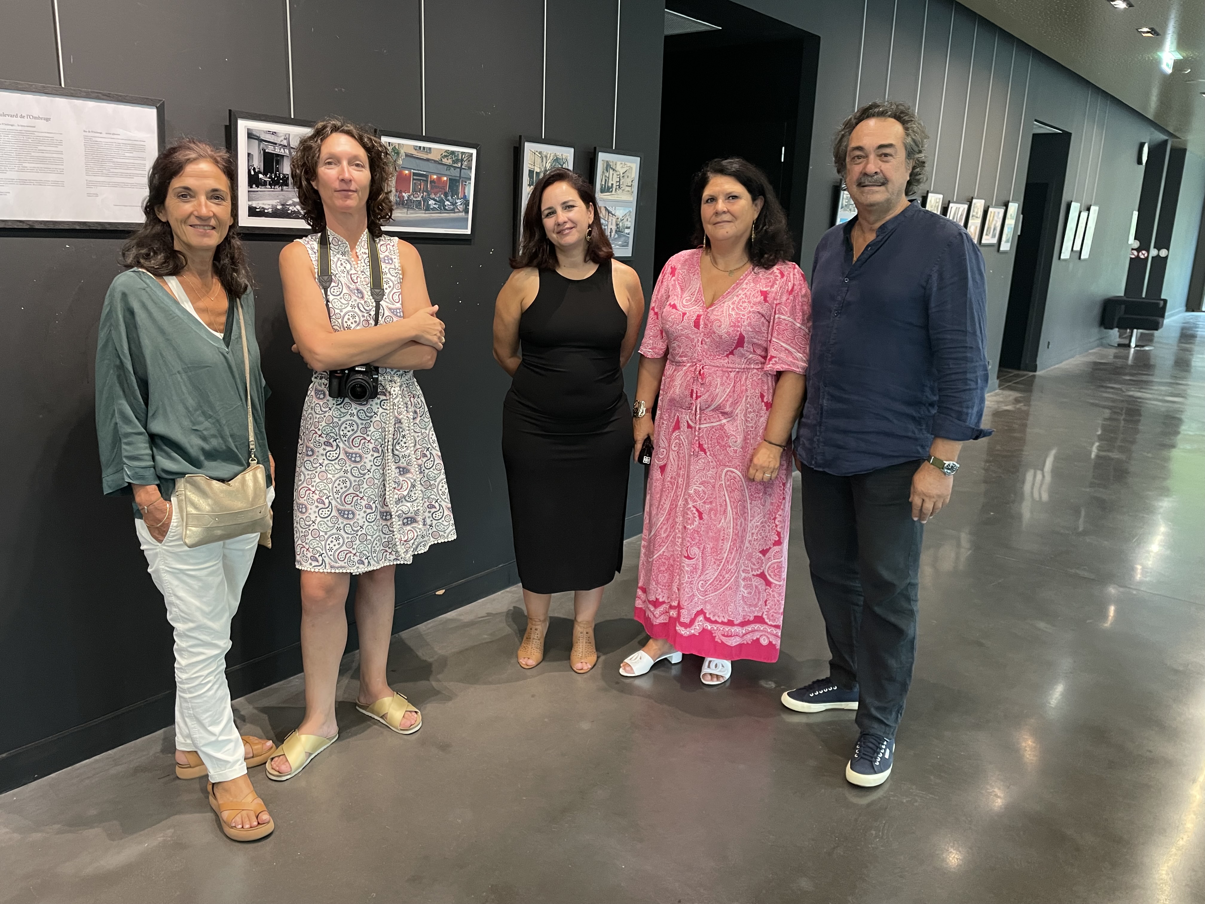 Lors du vernissage de l'exposition à l'Alb'Oru.