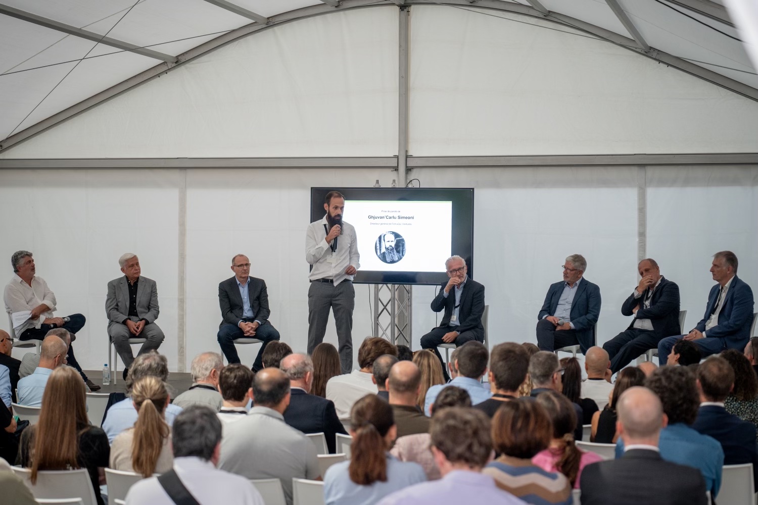 Femu Quì a présenté son nouveau fonds Travalcà ce vendredi soir à Tavaco