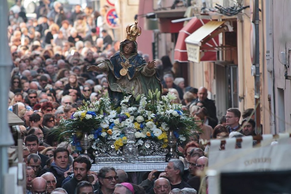 Ajaccio célèbre Notre Dame de la Miséricorde en présence du cardinal Mamberti